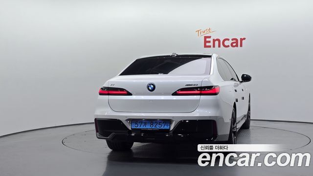 BMW i7 (G70) xDrive 60 M sport 2025 — фото 4