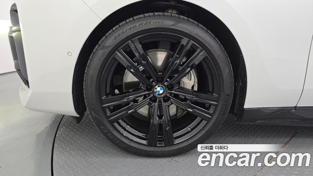 BMW i7 (G70) xDrive 60 M sport 2025 — фото 5