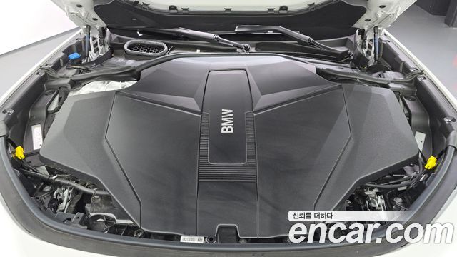 BMW i7 (G70) xDrive 60 M sport 2025 — фото 6