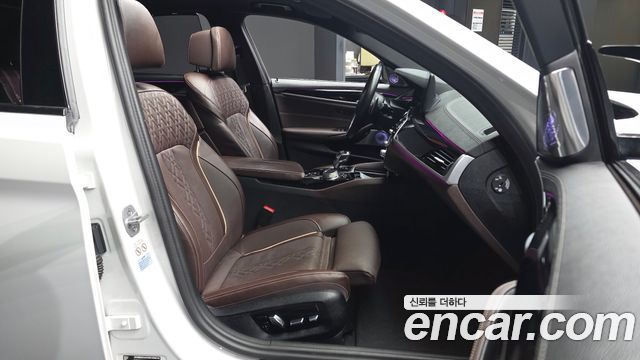 BMW 5 Series (G30) 530i M Sport Package 2023 — фото 15
