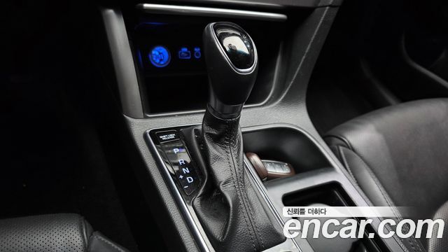 Hyundai Sonata (LF) 2.0 Smart 2015 — фото 9