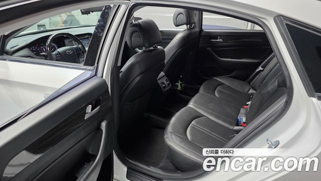 Hyundai Sonata (LF) 2.0 Smart 2015 — фото 20
