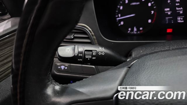 Hyundai Sonata (LF) 2.0 Smart 2015 — фото 29