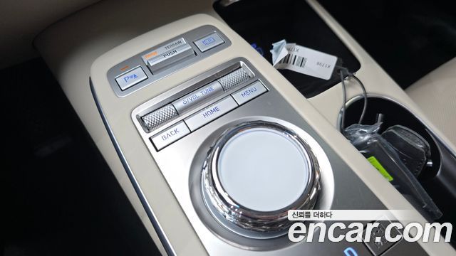 Genesis GV70 2.5T Gasoline AWD 2024 — фото 27