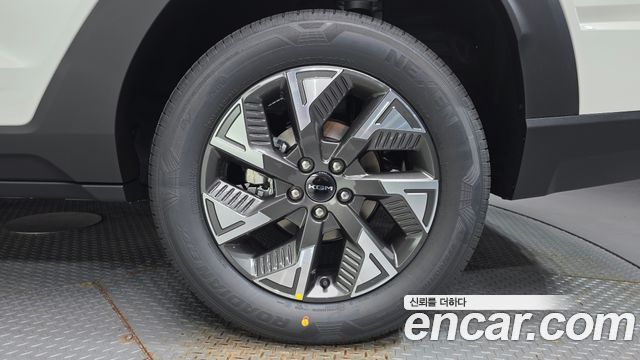 KG Mobility (SsangYong) Torres HEV 1.5 2WD T5 2026 — фото 5