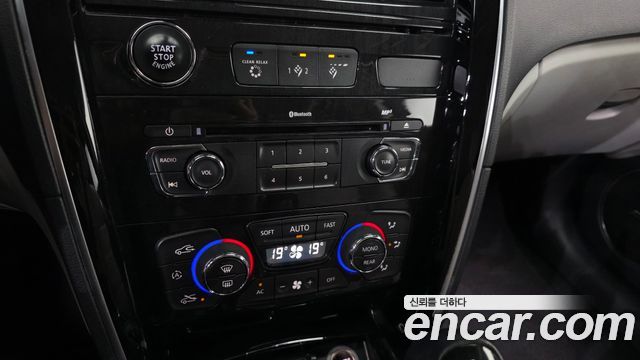 Renault Korea SM7 Nova 3.5 V6 2017 — фото 16