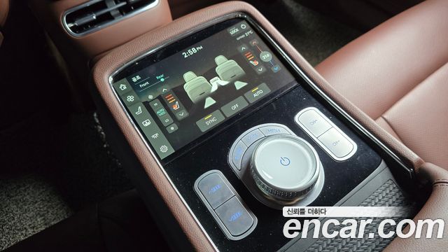 Genesis G90 (RS4) Gasoline 3.5 Turbo AWD 2023 — фото 17