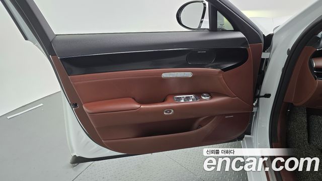 Genesis G90 (RS4) Gasoline 3.5 Turbo AWD 2023 — фото 24