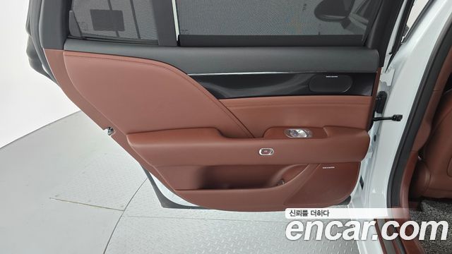 Genesis G90 (RS4) Gasoline 3.5 Turbo AWD 2023 — фото 25