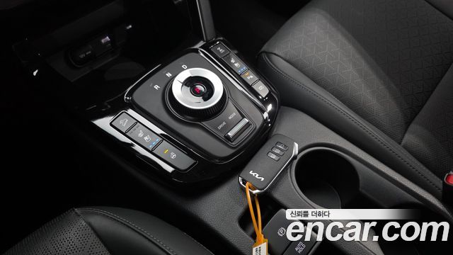 Kia Seltos Gasoline 1.6 Turbo 4WD Gravity 2024 — фото 9