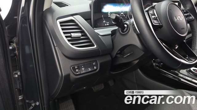 Kia Seltos Gasoline 1.6 Turbo 4WD Gravity 2024 — фото 13