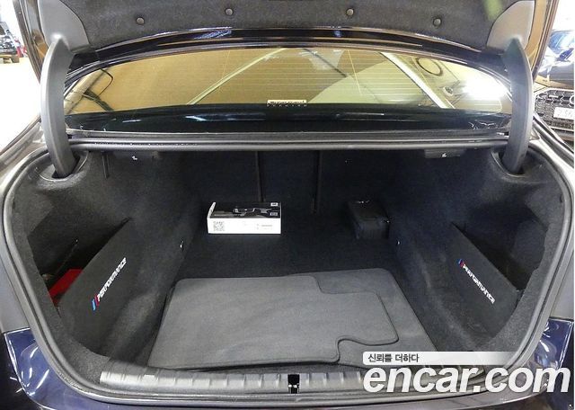 BMW 5 Series (G30) 523d M Sport 2022 — фото 4