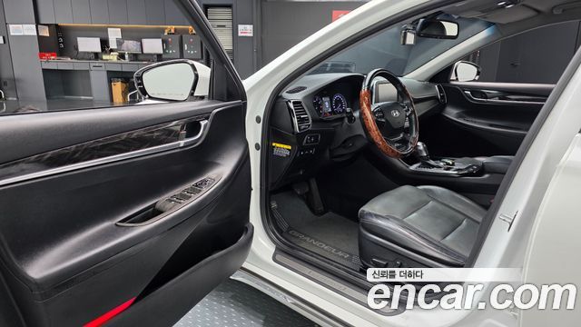 Hyundai Grandeur (IG) 3.0 LPi Modern (Rental Car) 2018 — фото 10