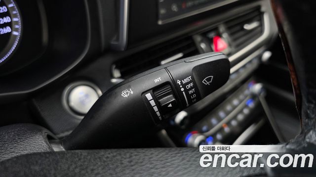 Hyundai Grandeur (IG) 3.0 LPi Modern (Rental Car) 2018 — фото 20