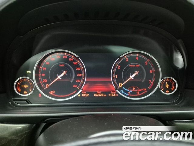 BMW 5 Series (F10) 528i 2013 — фото 7