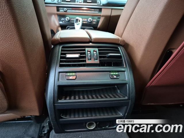 BMW 5 Series (F10) 528i 2013 — фото 9