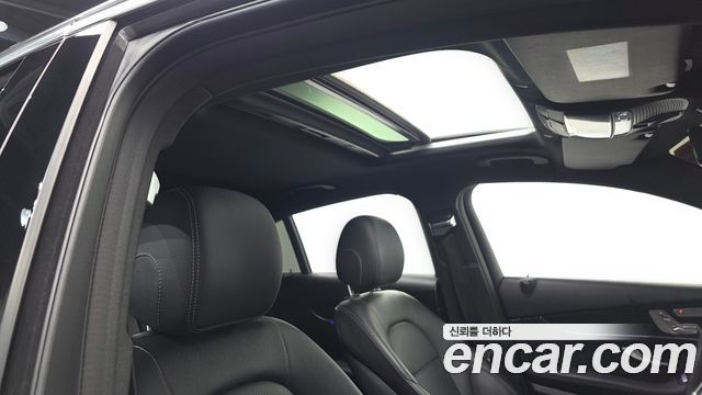 Mercedes-Benz GLC-Class (X253) GLC300e 4MATIC Coupe 2021 — фото 17