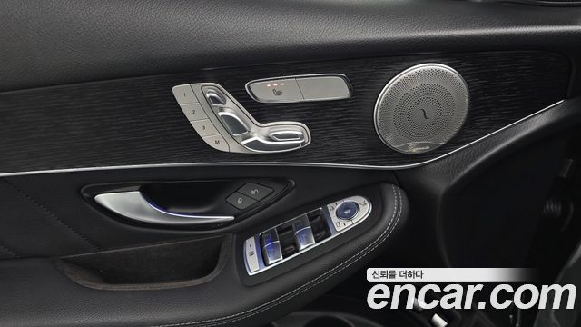 Mercedes-Benz GLC-Class (X253) GLC300e 4MATIC Coupe 2021 — фото 33