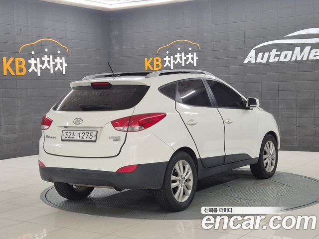 Hyundai Tucson ix Diesel 2WD LX20 Luxury 2013 — фото 4