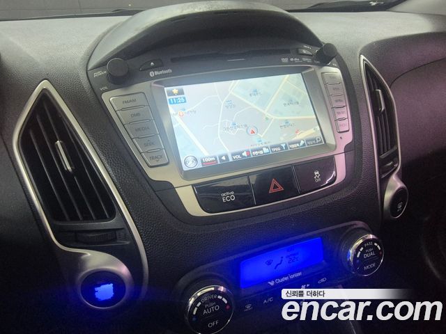 Hyundai Tucson ix Diesel 2WD LX20 Luxury 2013 — фото 22