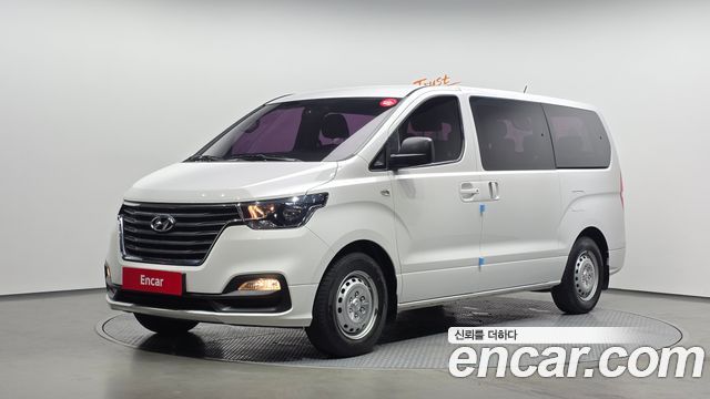 Hyundai Grand Starex Wagon 12-Seater Style