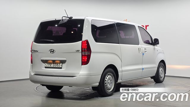 Hyundai Grand Starex Wagon 12-Seater Style 2018 — фото 2