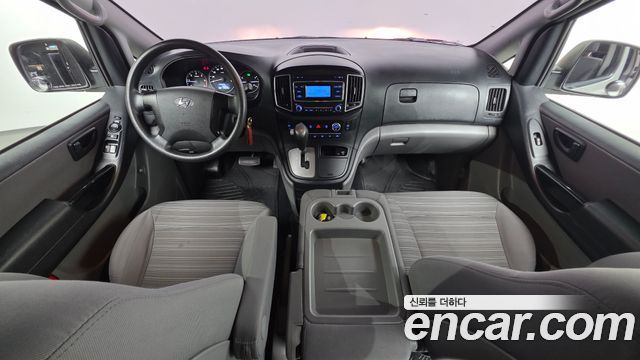 Hyundai Grand Starex Wagon 12-Seater Style 2018 — фото 7