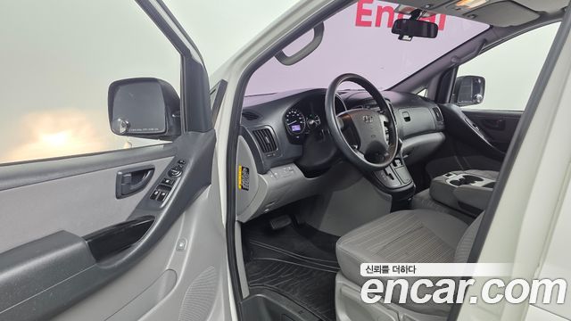 Hyundai Grand Starex Wagon 12-Seater Style 2018 — фото 10