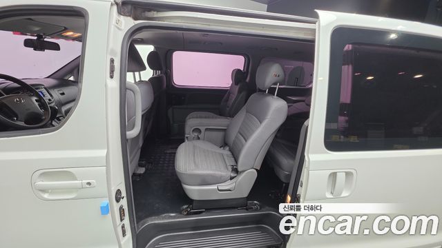 Hyundai Grand Starex Wagon 12-Seater Style 2018 — фото 26