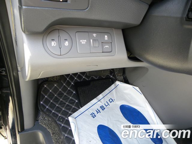 Hyundai Grand Starex Van 5-Seater Smart 2021 — фото 18