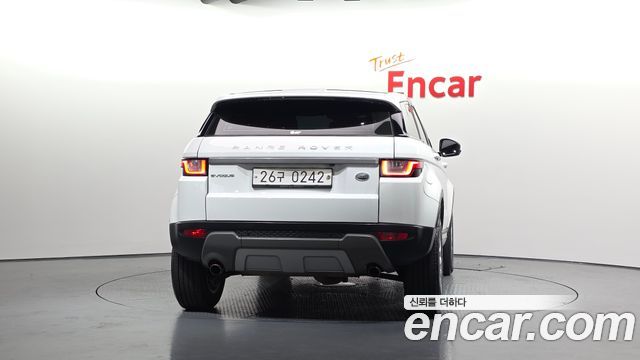 Land Rover Range Rover Evoque 2.0 TD4 SE 2016 — фото 4