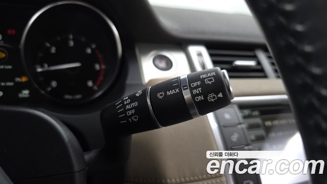 Land Rover Range Rover Evoque 2.0 TD4 SE 2016 — фото 18