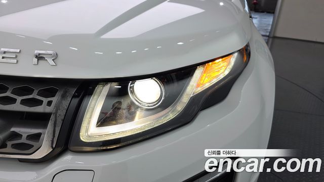 Land Rover Range Rover Evoque 2.0 TD4 SE 2016 — фото 22