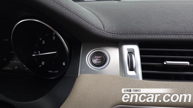 Land Rover Range Rover Evoque 2.0 TD4 SE 2016 — фото 30