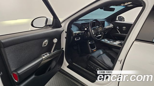 Genesis GV60 Standard AWD 2023 — фото 10