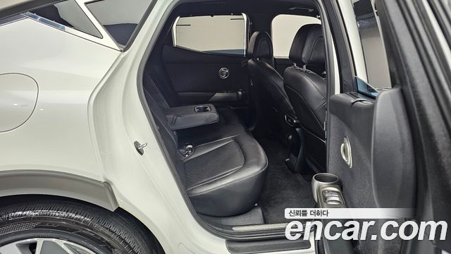 Genesis GV60 Standard AWD 2023 — фото 11