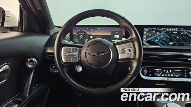 Genesis GV60 Standard AWD 2023 — фото 13