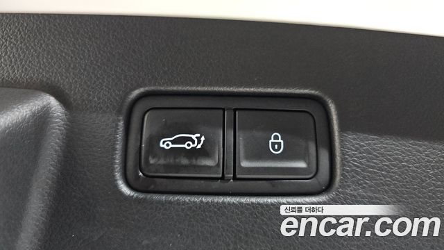 Genesis GV60 Standard AWD 2023 — фото 18