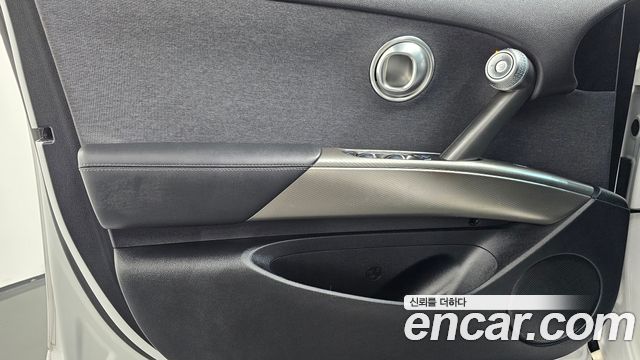 Genesis GV60 Standard AWD 2023 — фото 24