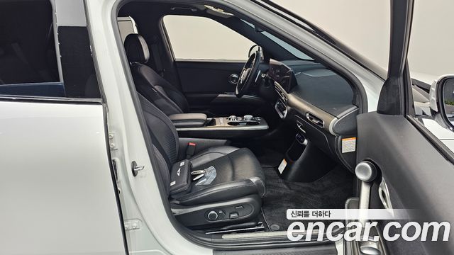 Genesis GV60 Standard AWD 2023 — фото 26