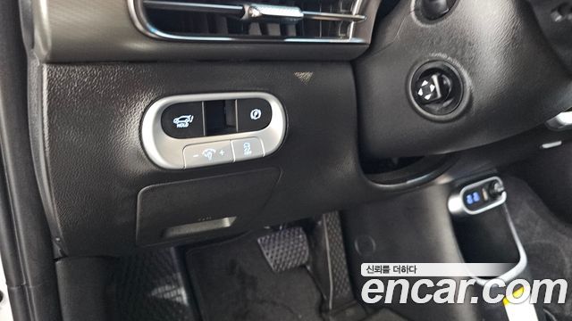 Genesis GV60 Standard AWD 2023 — фото 27