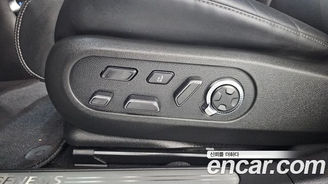 Genesis GV60 Standard AWD 2023 — фото 30