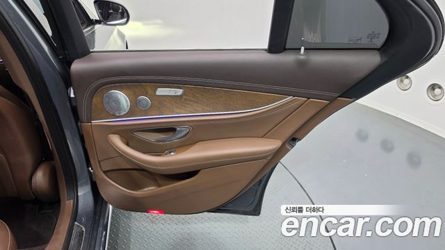 Mercedes-Benz E-Class (W213) E300 Exclusive 2019 — фото 25
