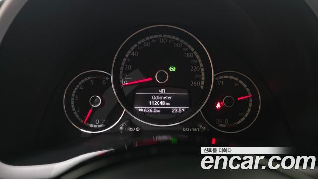 Volkswagen Beetle 2.0 TDI Premium 3rd 2015 — фото 8