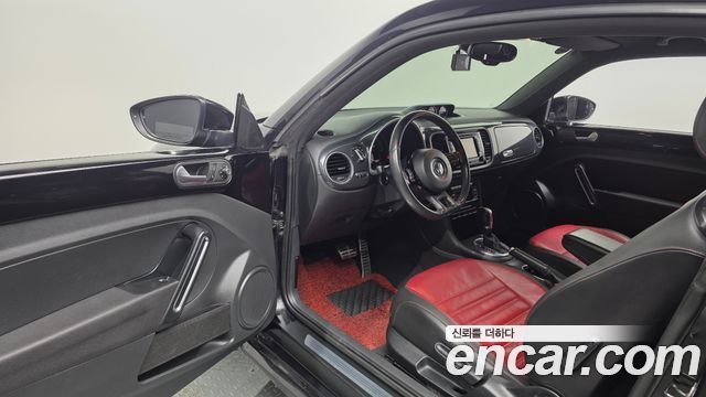 Volkswagen Beetle 2.0 TDI Premium 3rd 2015 — фото 10