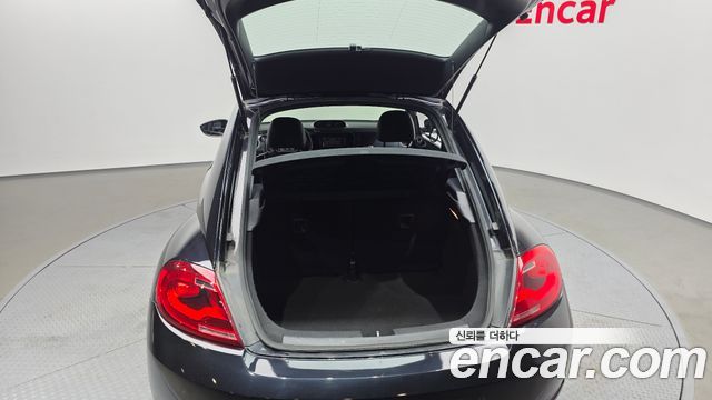 Volkswagen Beetle 2.0 TDI Premium 3rd 2015 — фото 20