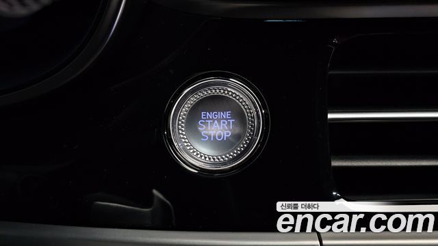 Genesis G70 Gasoline 2.5T 2WD 2024 — фото 28