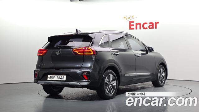 Kia Niro 1.6 HEV Prestige 2020 — фото 2