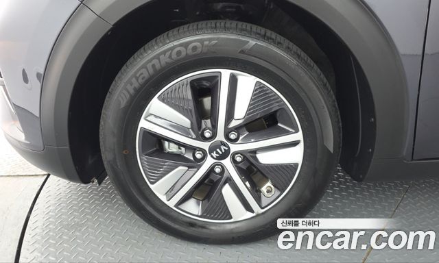 Kia Niro 1.6 HEV Prestige 2020 — фото 5