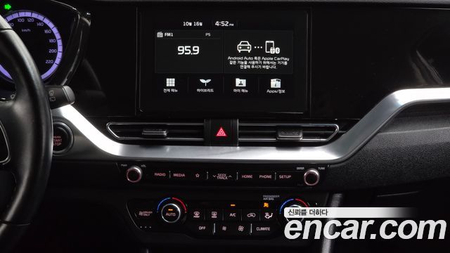 Kia Niro 1.6 HEV Prestige 2020 — фото 14
